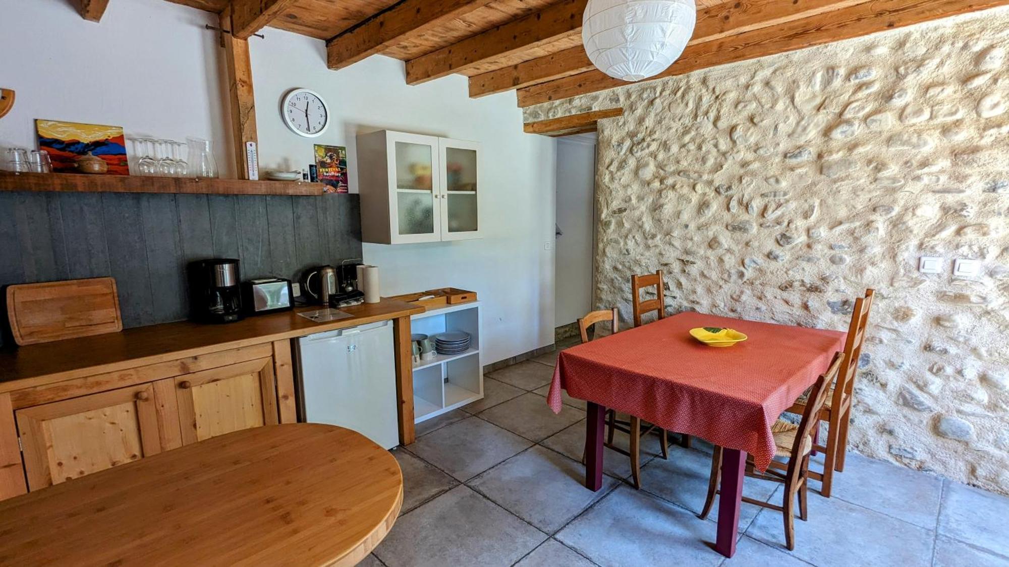 Rez-De-Jardin Independant Dans Ferme Maraichere Bio Avec Grand Jardin Privatif Clos Et Arbore Crest Exterior photo